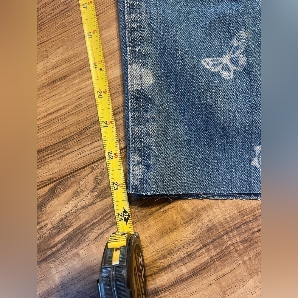 Forever 21 - cut Capri jeans, size 16 - Picture 7 of 9